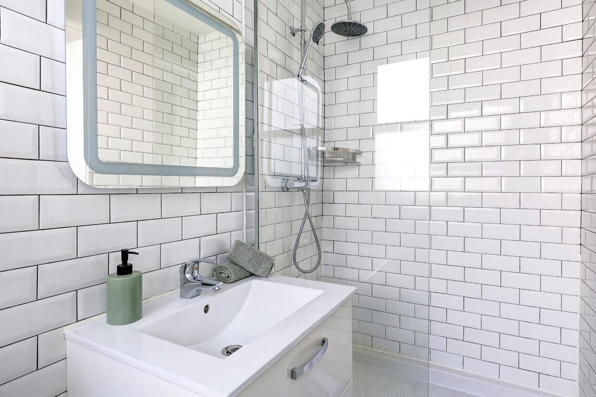 Cozy Near Eiffel Tower & Invalides & Seine * Parigi